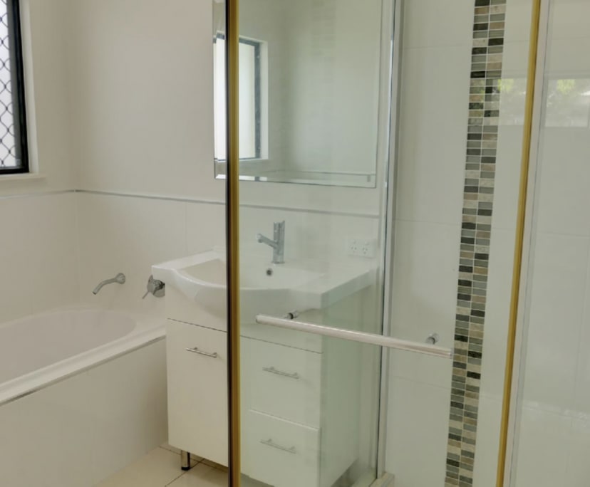 $250, Share-house, 4 bathrooms, Smithfield QLD 4878