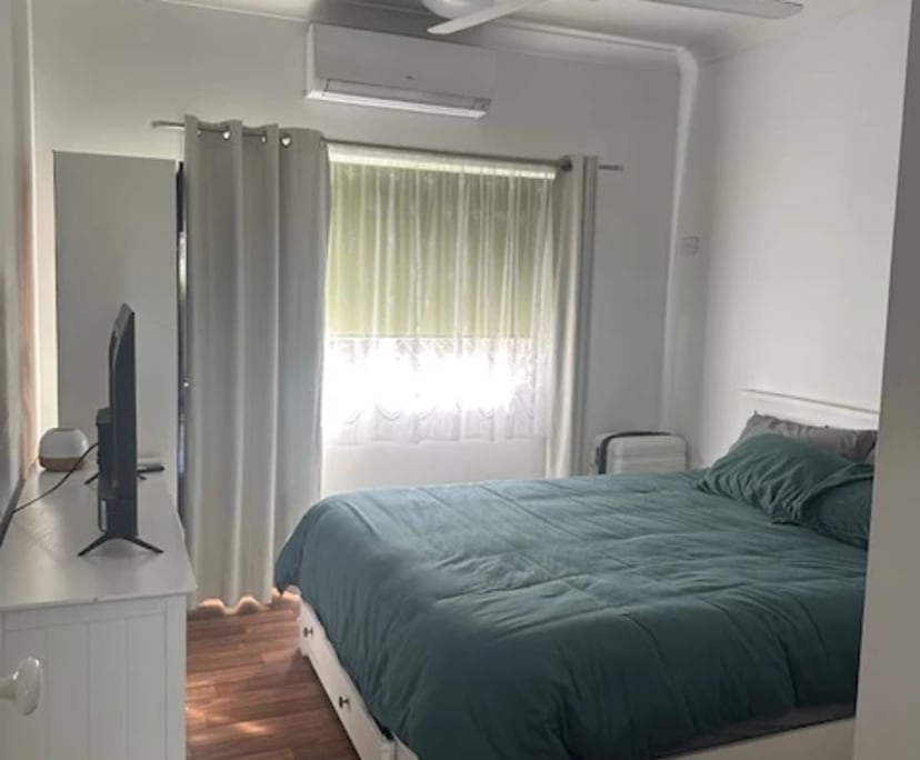 Unfurnished room with own bathroom
