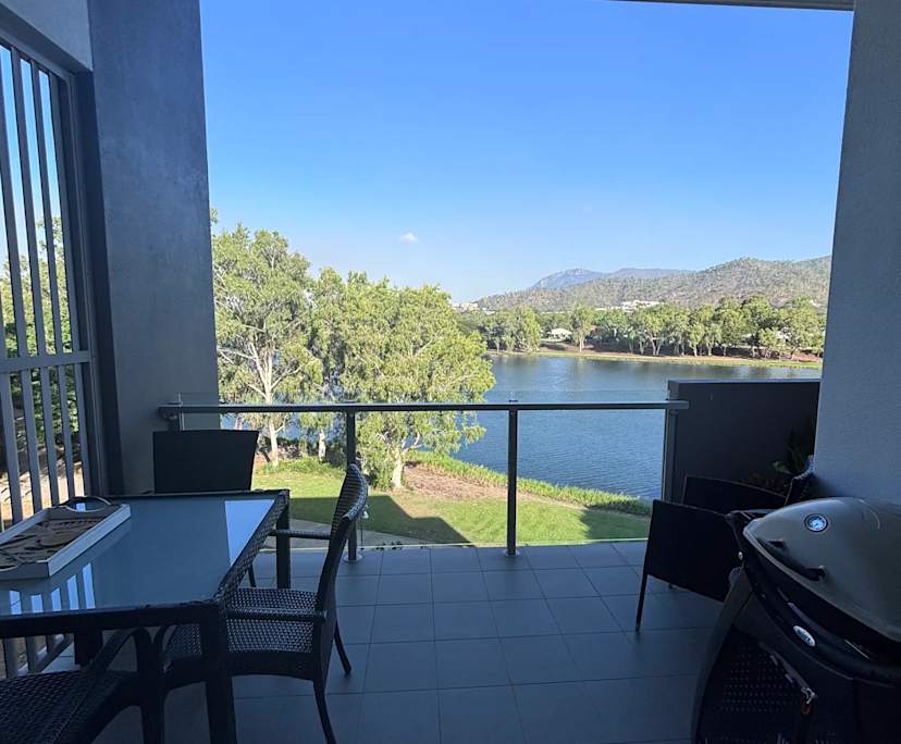 $350, Flatshare, 2 bathrooms, Thuringowa Central QLD 4817