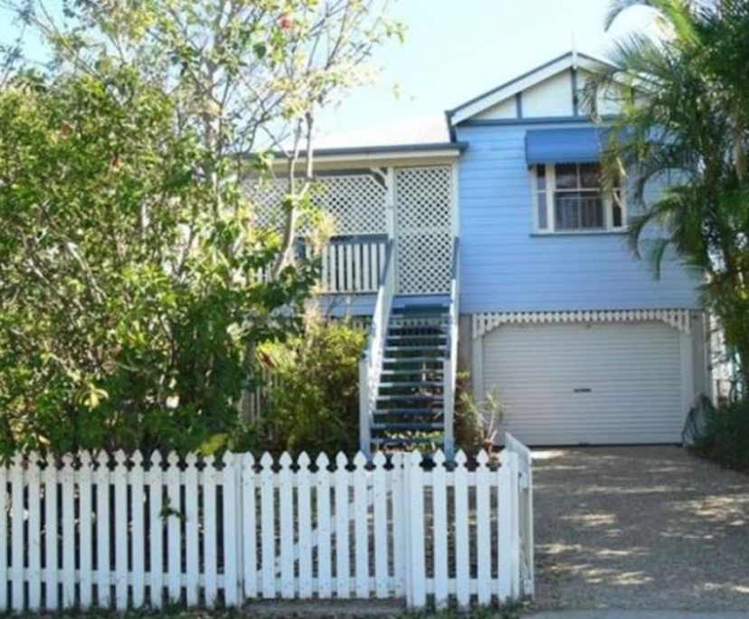 Room in a share house