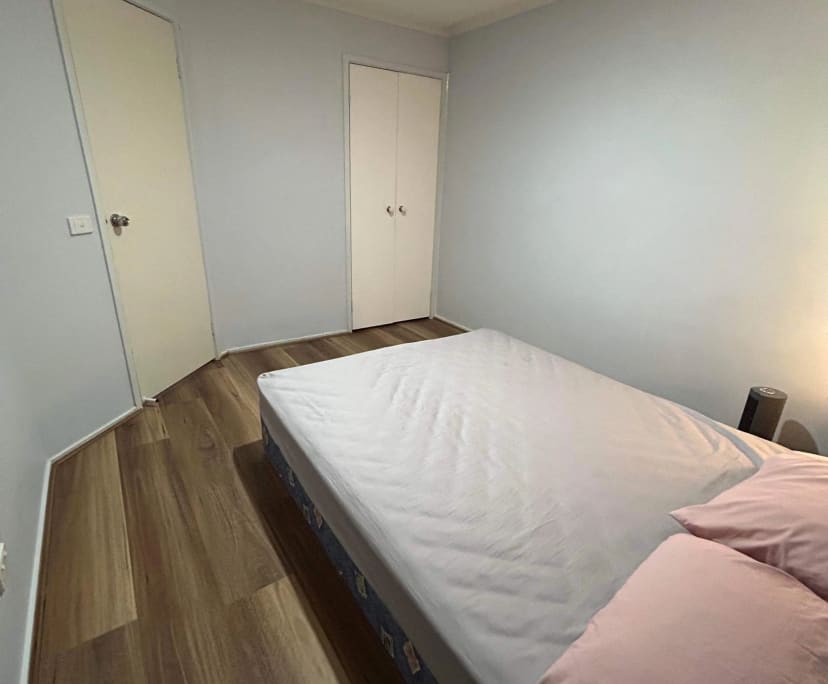 Room for Rent in Sydenham, Melbourne 190, Furnish...