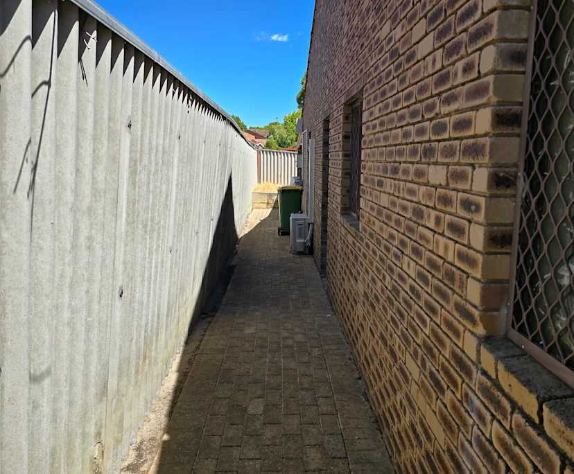 $220, Share-house, 3 bathrooms, Como WA 6152