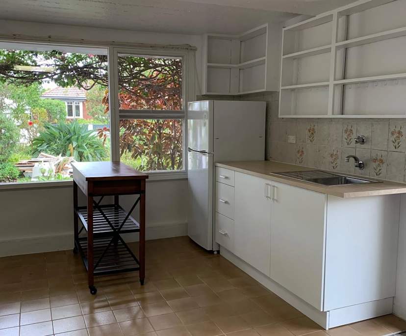 $590, Granny-flat, 1 bathroom, Manly Vale NSW 2093