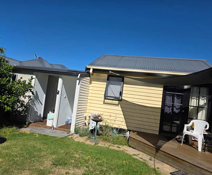 $335, Granny-flat, 1 bathroom, Clayton South VIC 3169