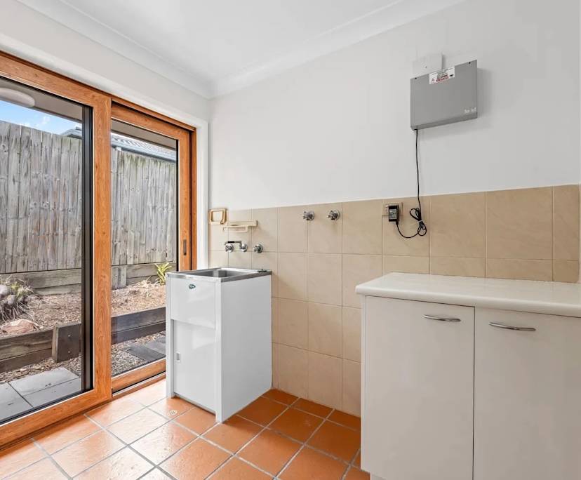 $330-450, Share-house, 2 rooms, Sinnamon Park QLD 4073, Sinnamon Park QLD 4073