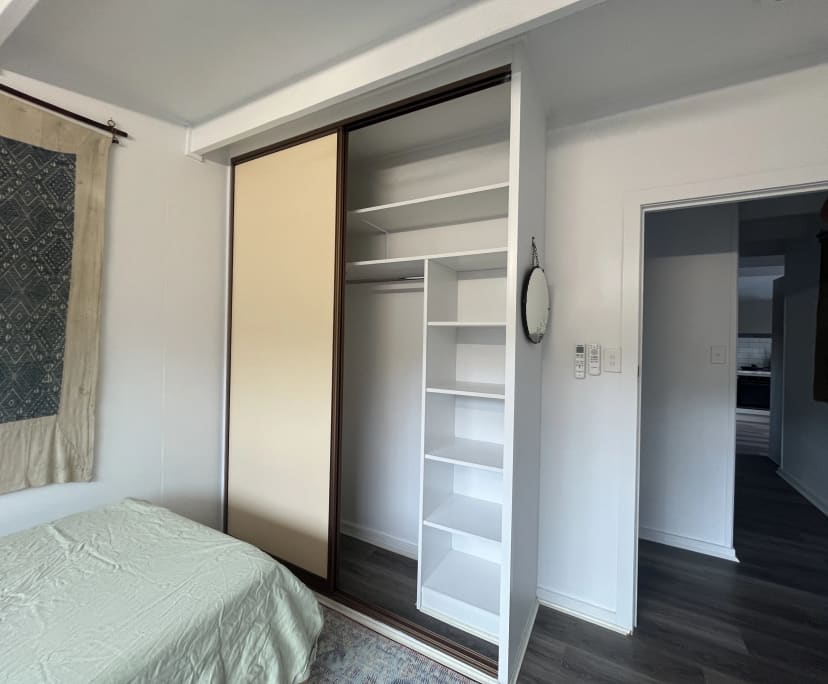 $250, Share-house, 3 bathrooms, Bayview Heights QLD 4868