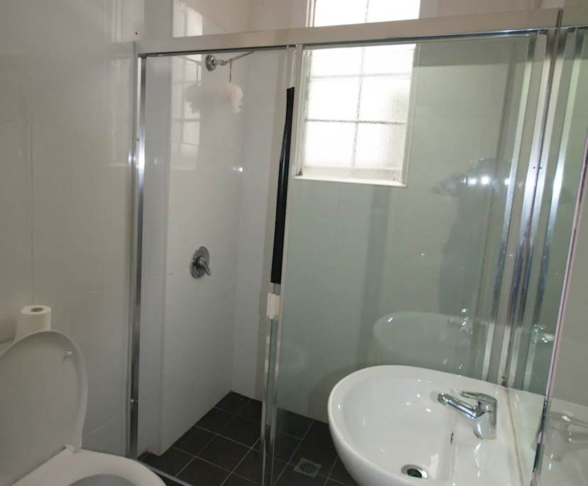 $330, Share-house, 6 bathrooms, Petersham NSW 2049