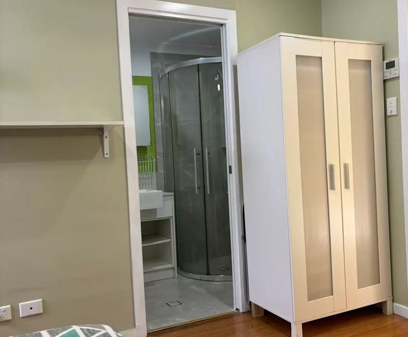 Furnished room studio flat for rent