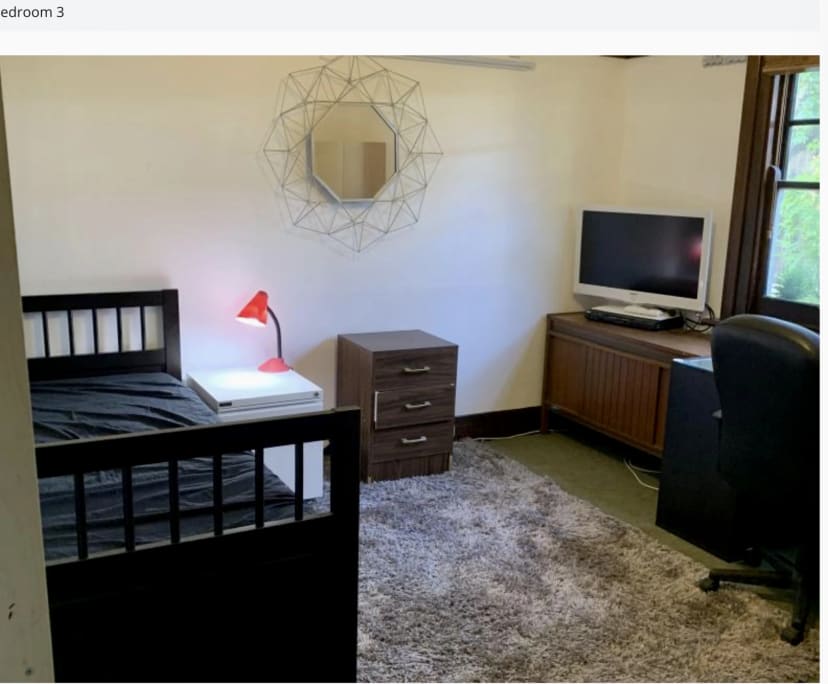 Furnished room in a share house
