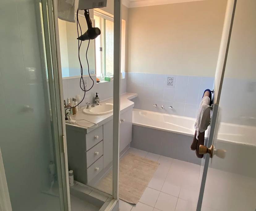 $300, Share-house, 3 bathrooms, Beaconsfield WA 6162