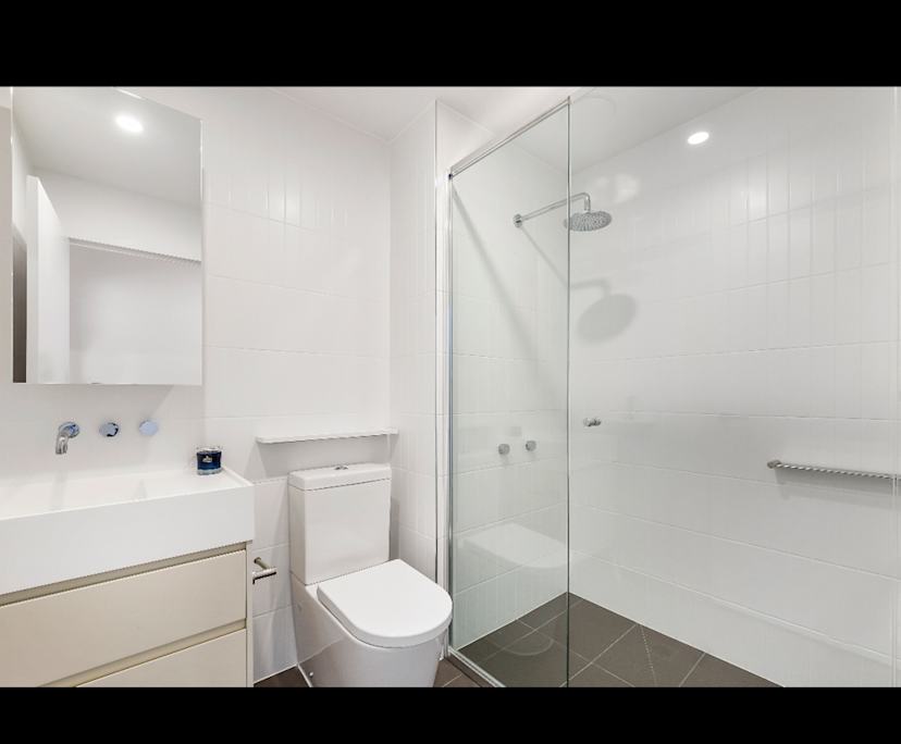 $450, Flatshare, 2 bathrooms, Toowong QLD 4066