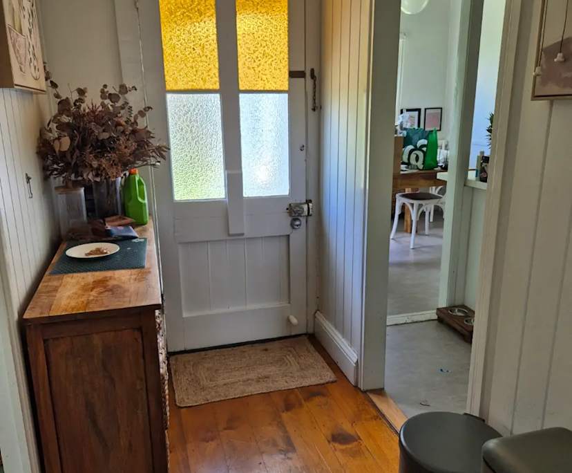 Room in a share house