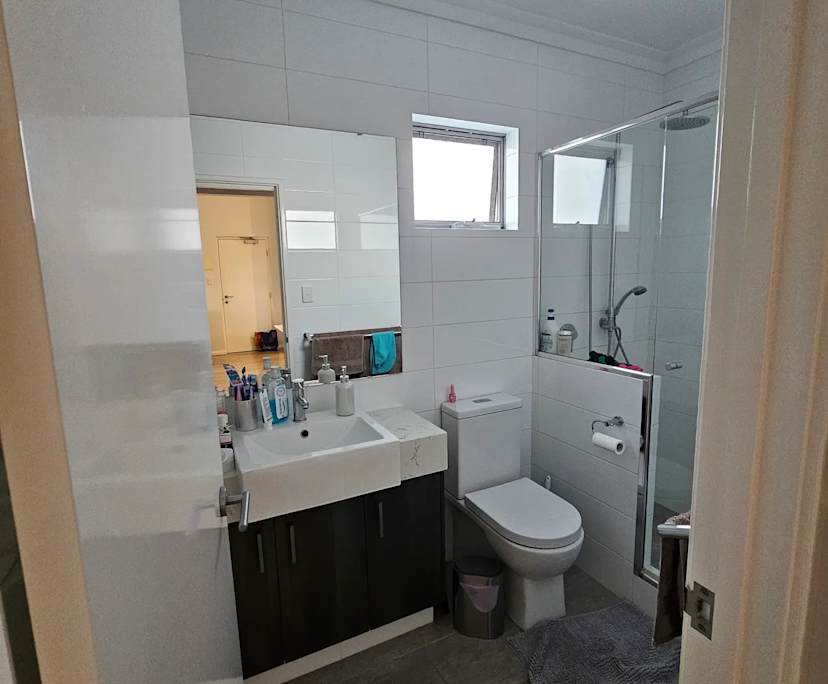Unfurnished room in a flatshare