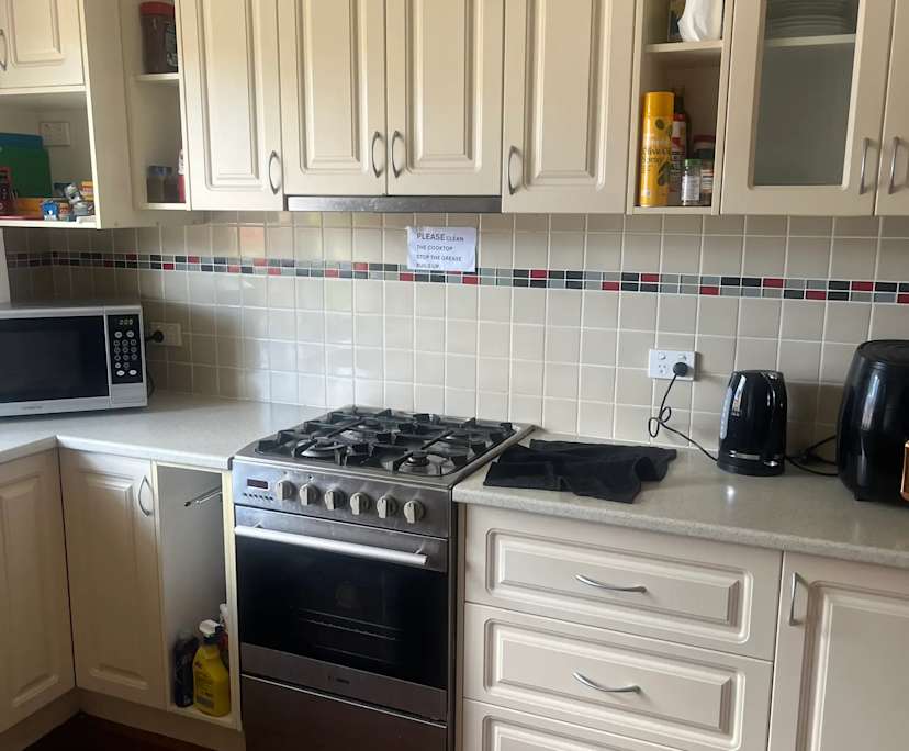 Furnished room in a share house