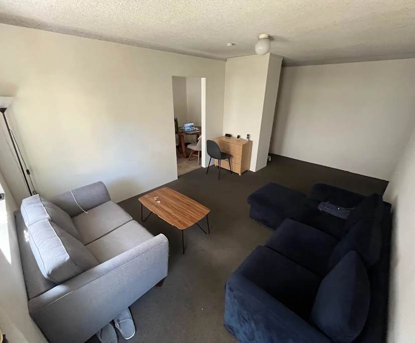 Whole property with 2 rooms for rent