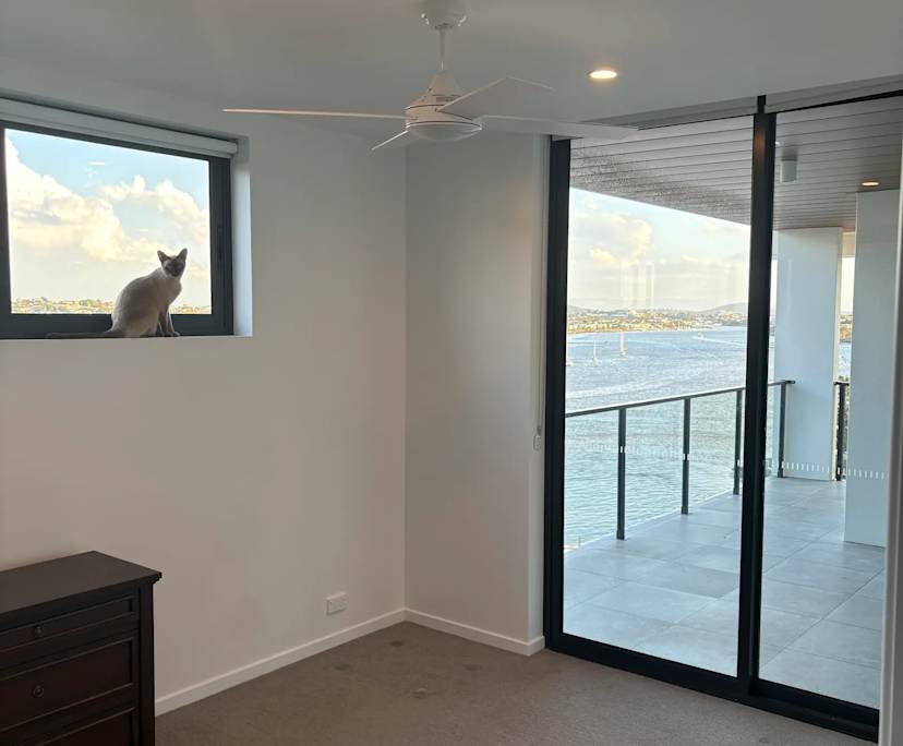 Unfurnished room with own bathroom