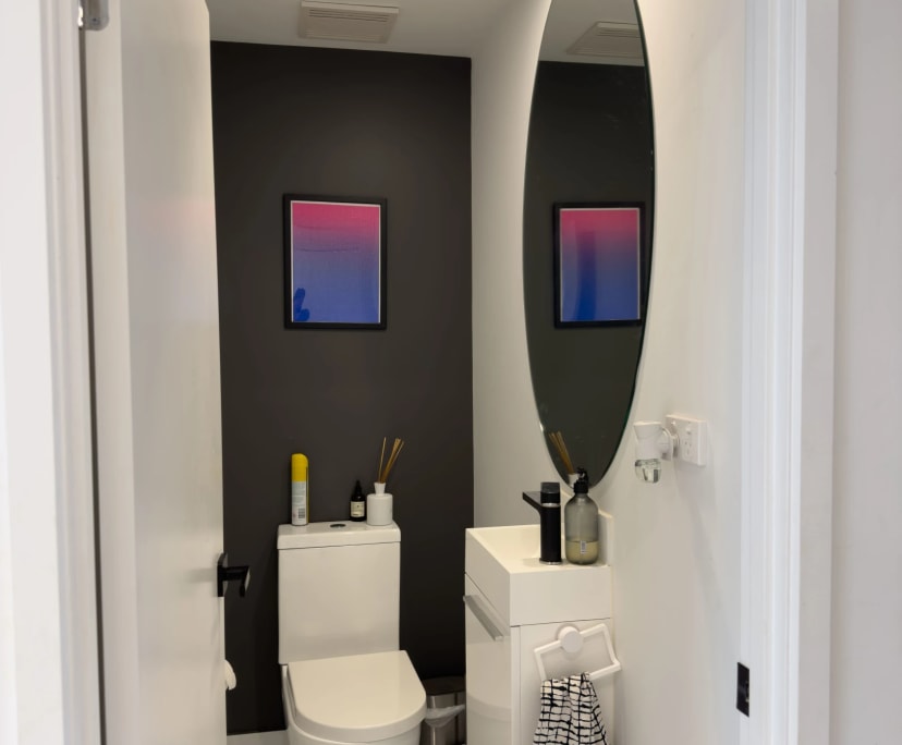 Room in a share house