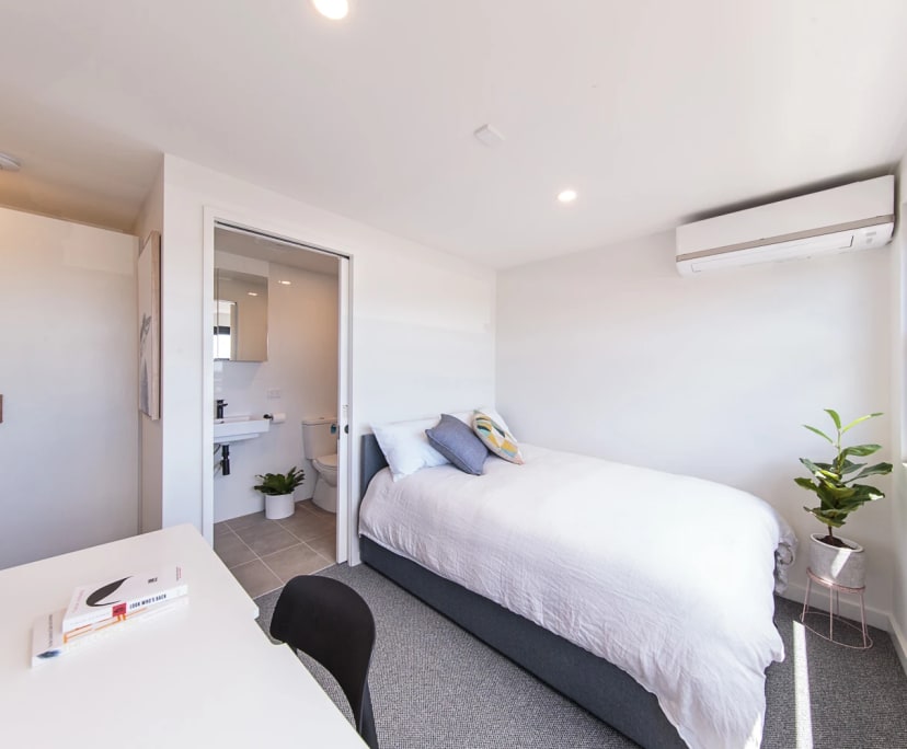 $340, Share-house, 6 bathrooms, Geelong West VIC 3218