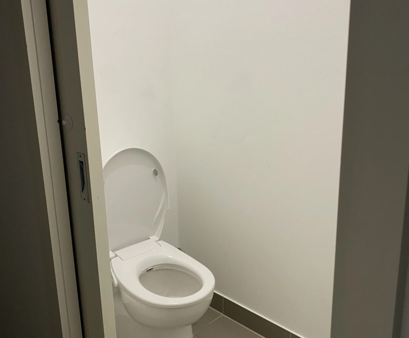 Unfurnished room in a share house