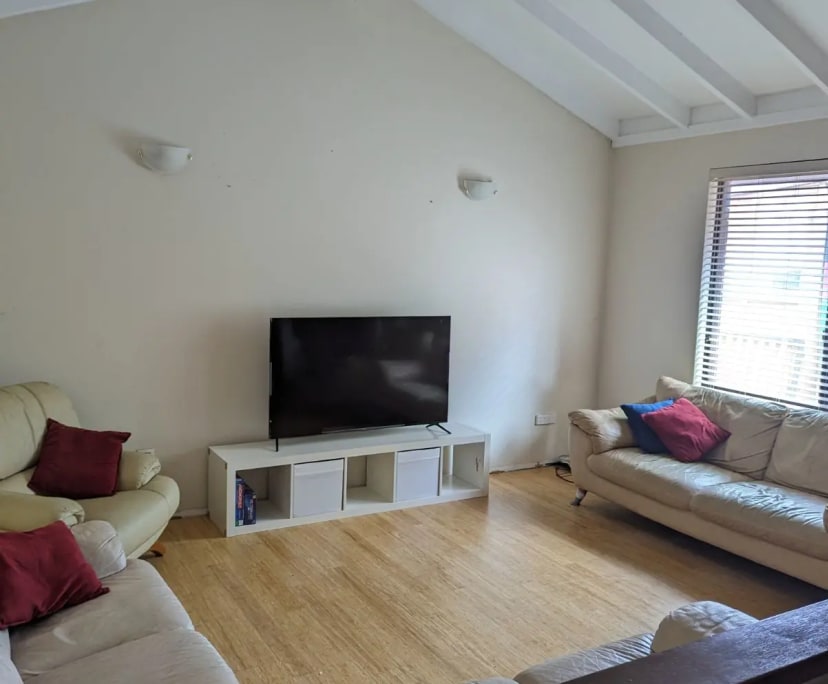 Room in a share house