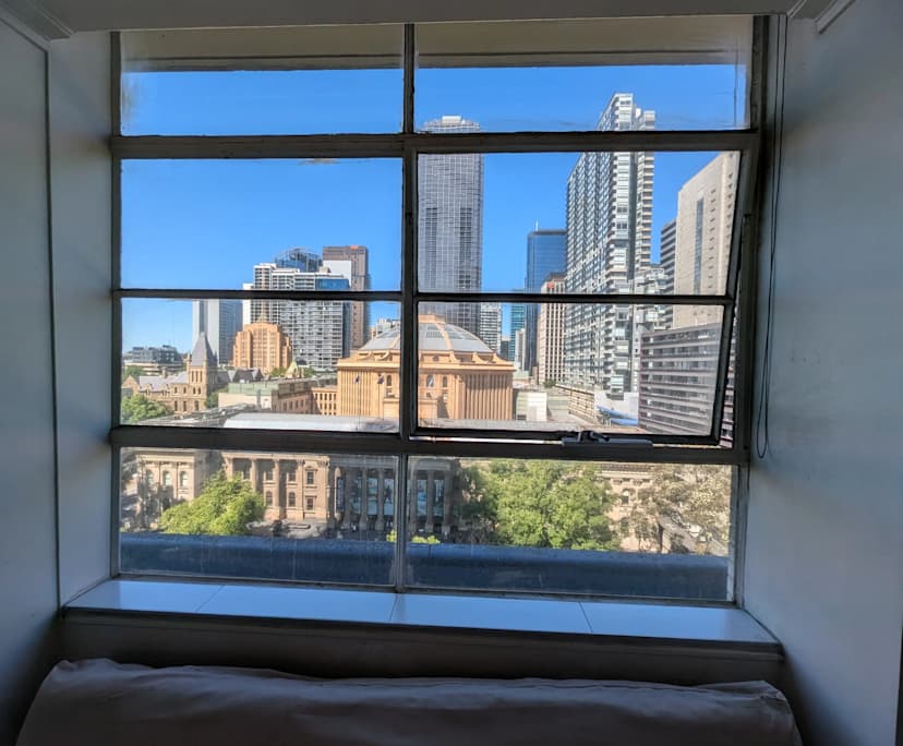 Whole property with 1 room for rent