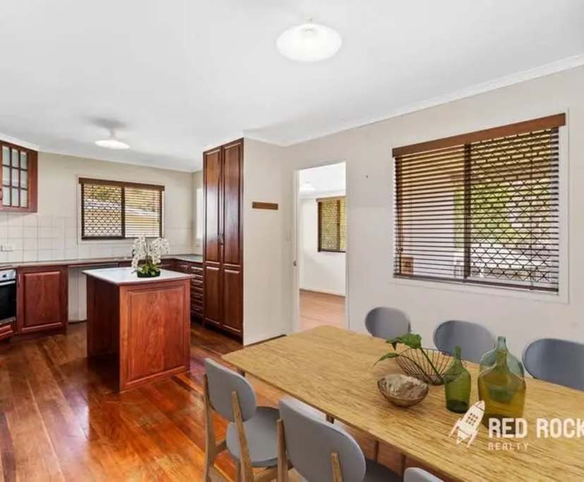 $1,350, Whole-property, 6 bathrooms, Coopers Plains QLD 4108