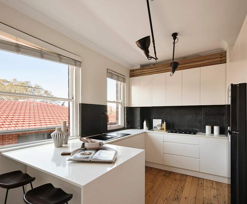 Furnished room in a flatshare