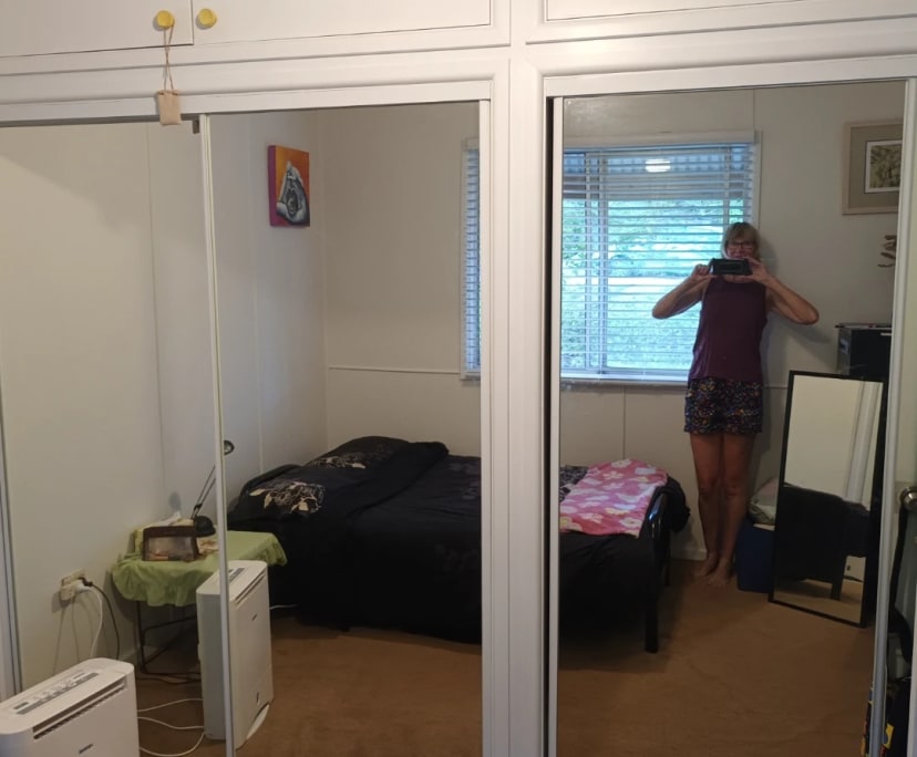 Room in a share house