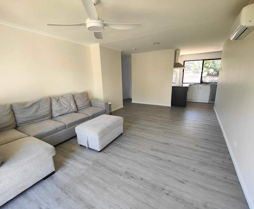 Whole property with 2 rooms for rent