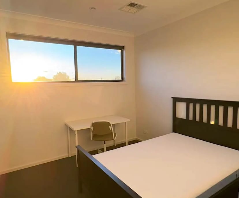 propertyImage
