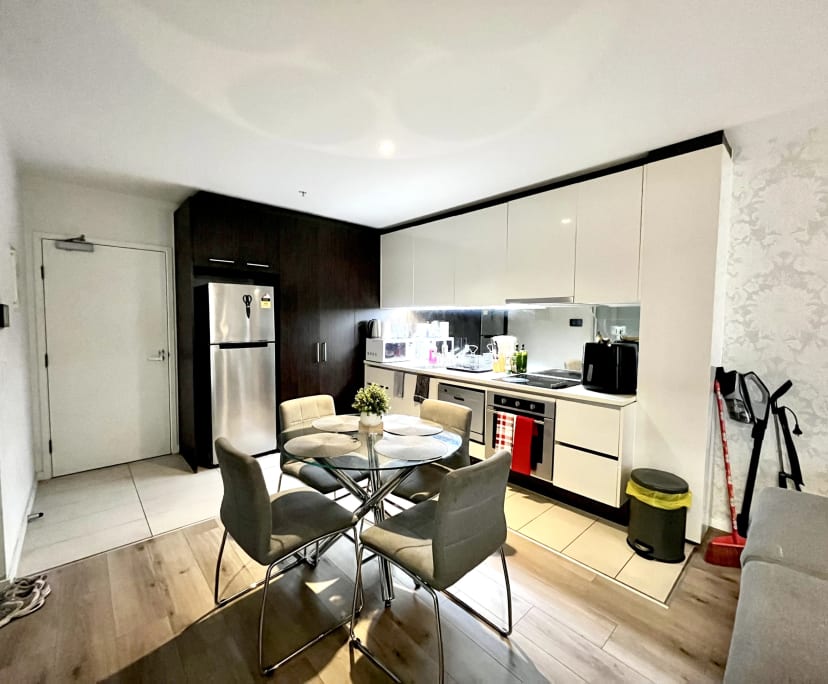 Furnished room in a flatshare