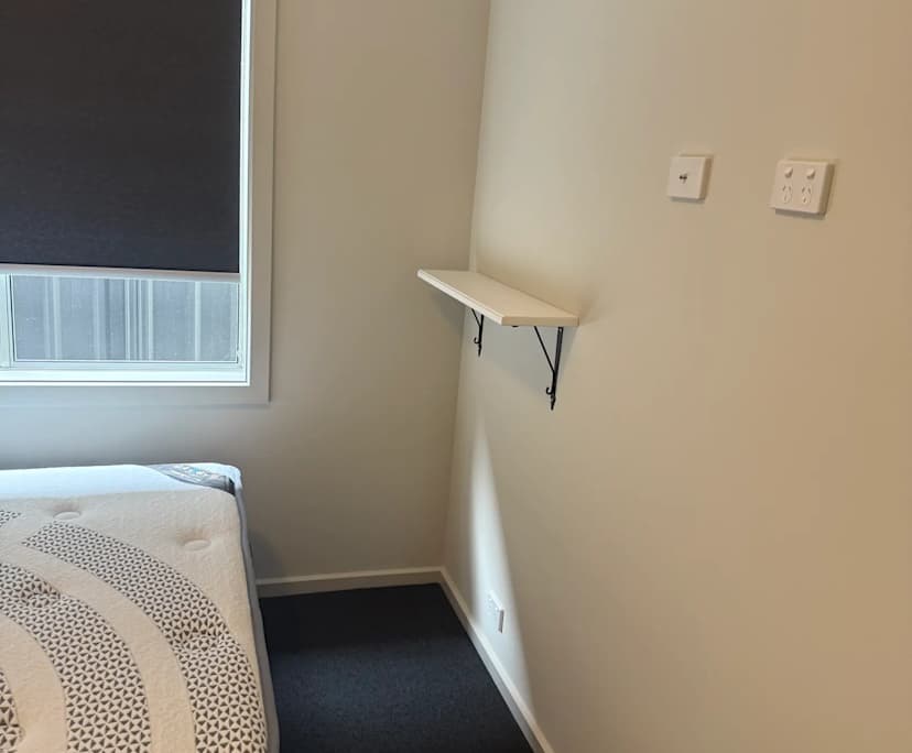 $300, Share-house, 4 bathrooms, Pennington SA 5013