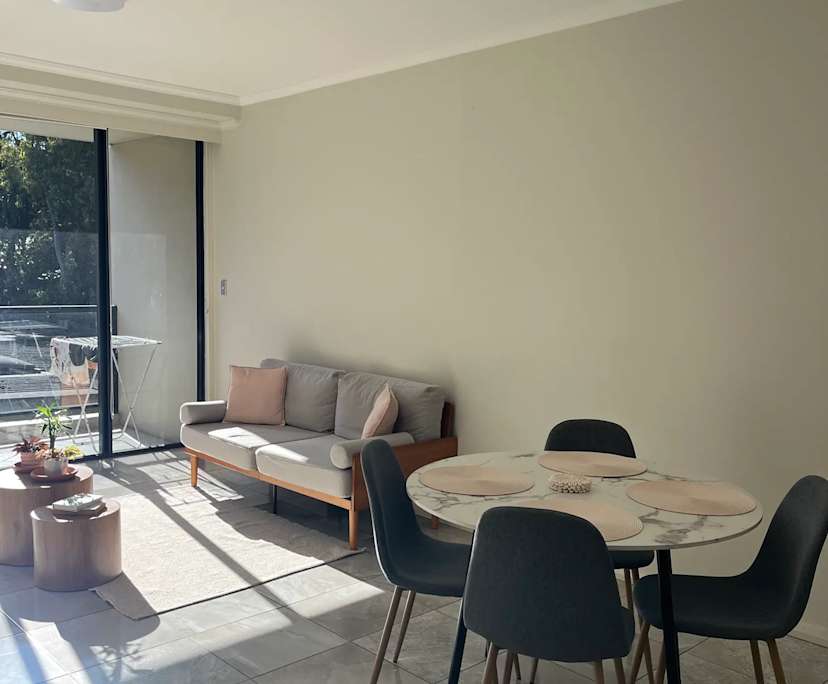 Whole property with 2 rooms for rent