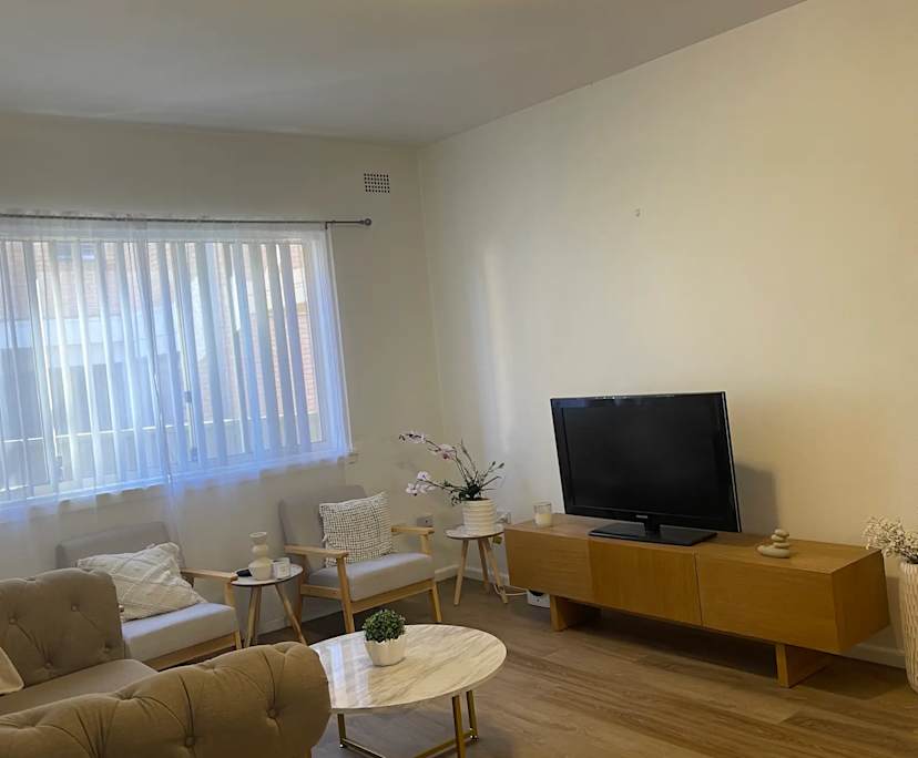 Whole property with 2 rooms for rent