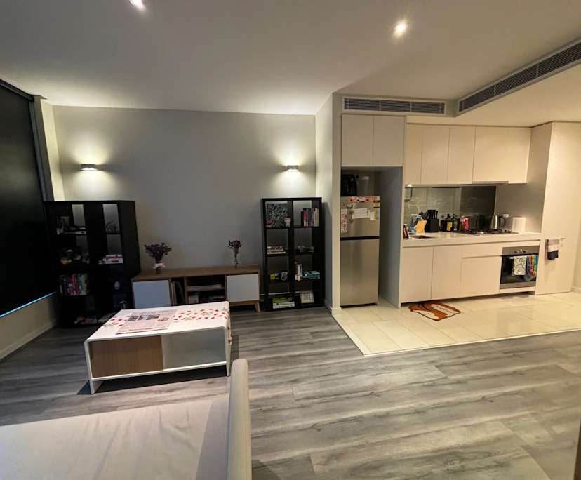 Furnished room in a flatshare