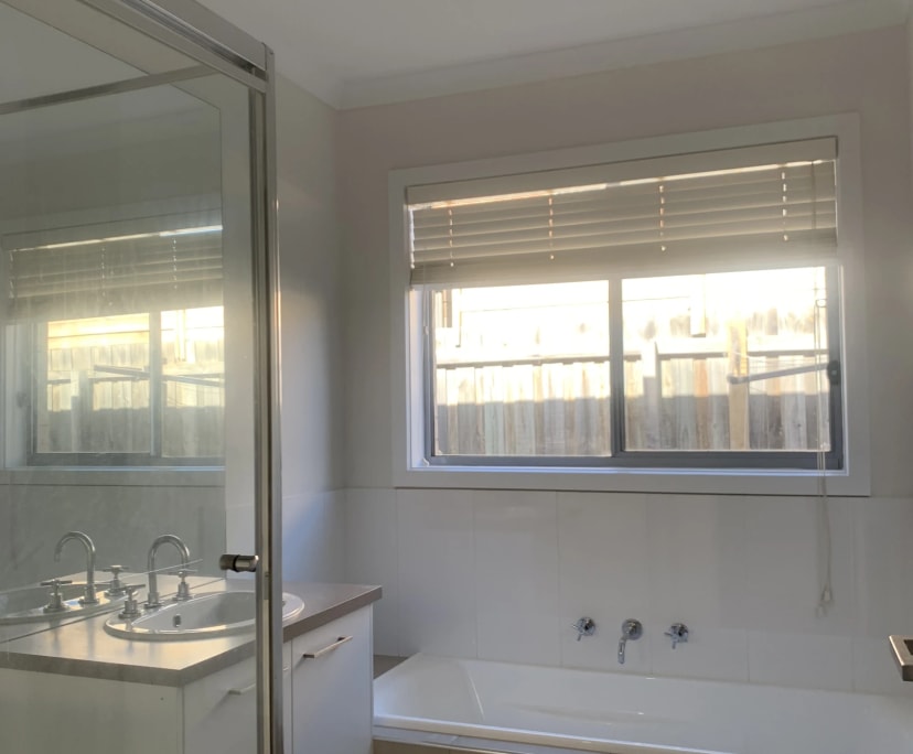 $260, Share-house, 3 rooms, Waurn Ponds VIC 3216, Waurn Ponds VIC 3216