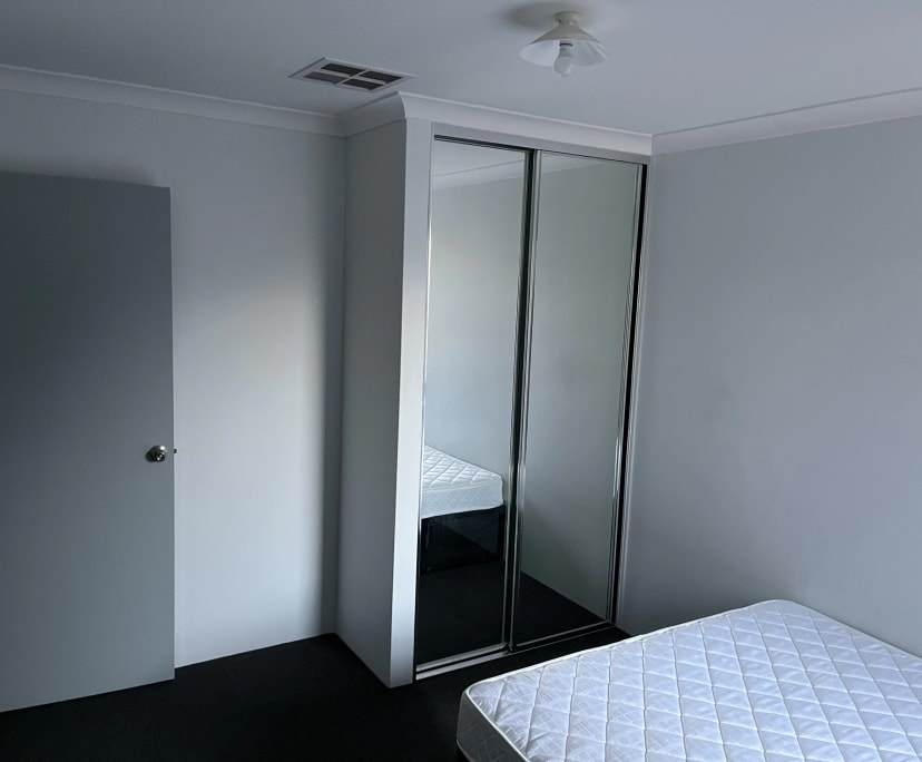 Unfurnished room in a share house