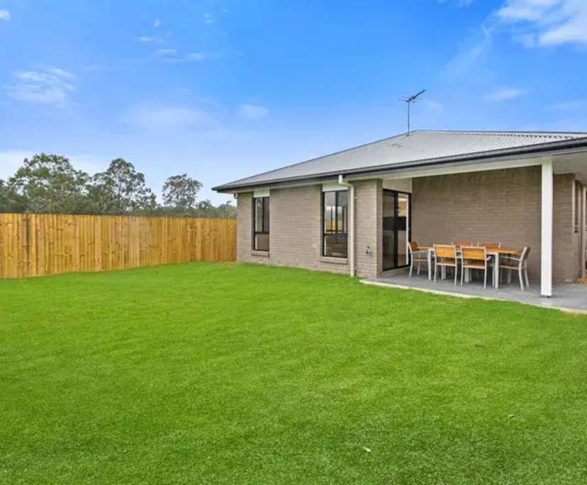 $315, Share-house, 3 bathrooms, Park Ridge QLD 4125