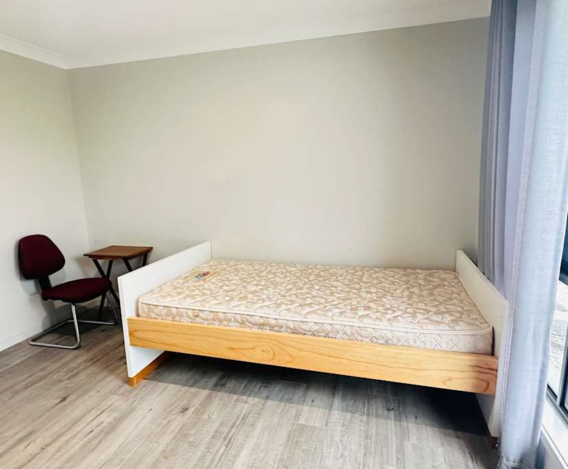 $280, Share-house, 4 bathrooms, Arundel QLD 4214