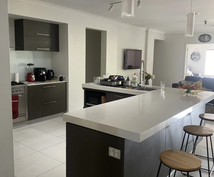 $320, Share-house, 5 bathrooms, Mornington VIC 3931