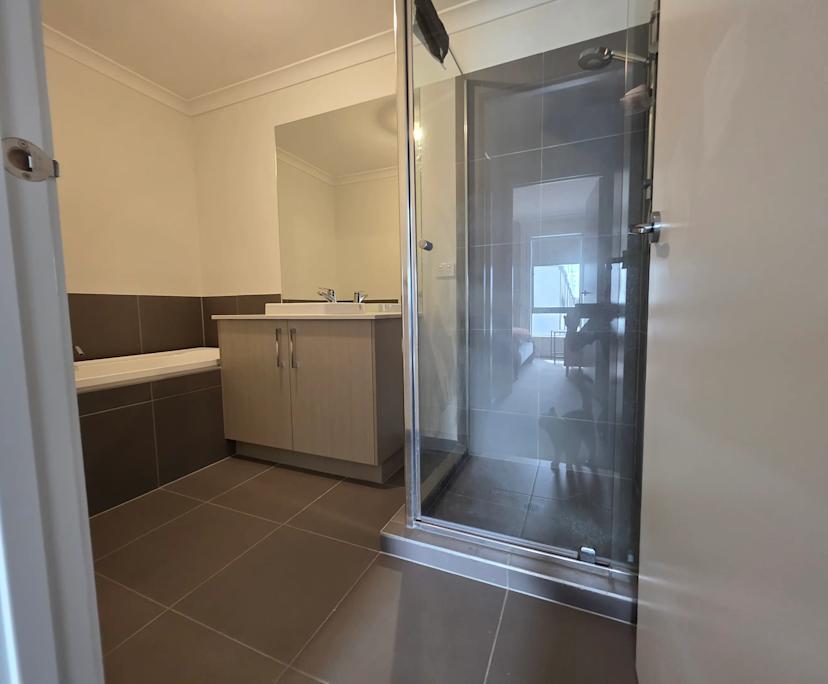 $300, Share-house, 3 bathrooms, Clyde VIC 3978