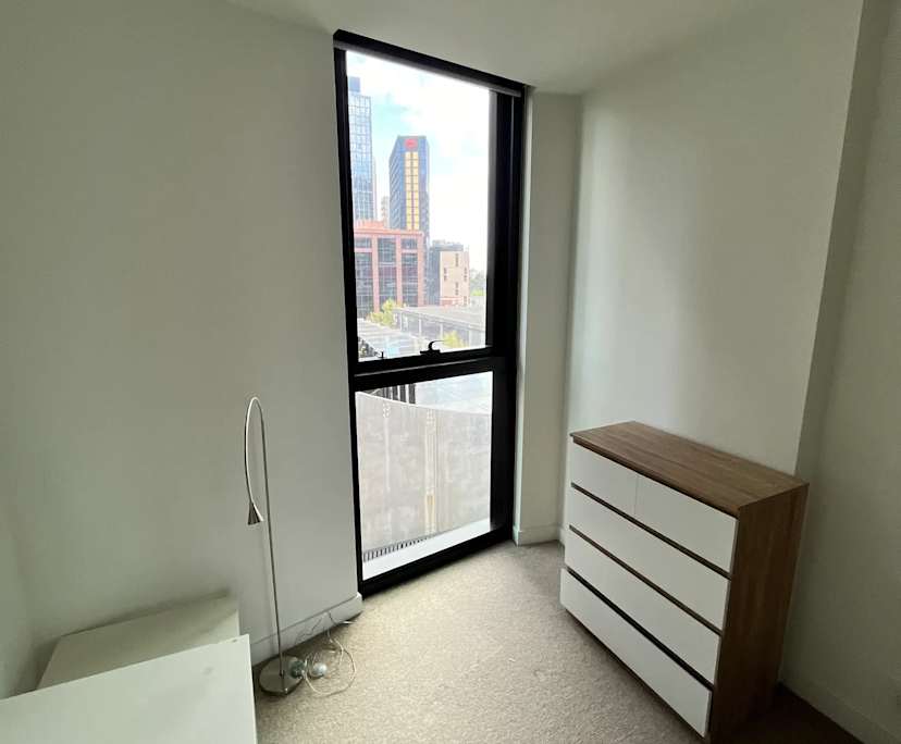 Unfurnished room in a flatshare