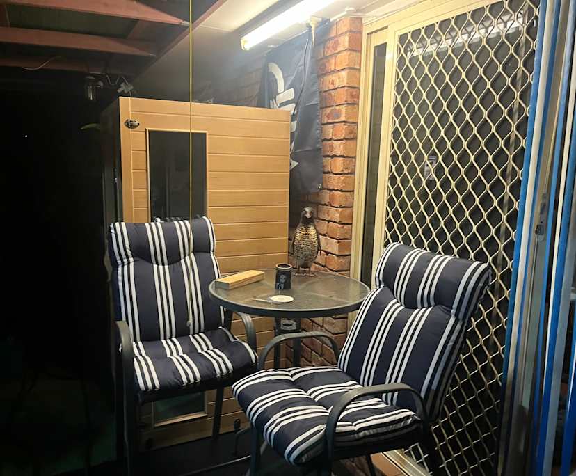 Furnished room in a share house