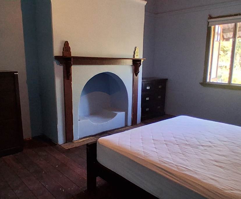 Room in a share house