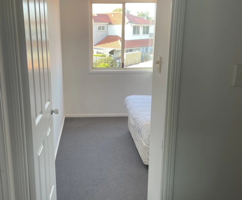 $300, Share-house, 3 bathrooms, Wynnum West QLD 4178