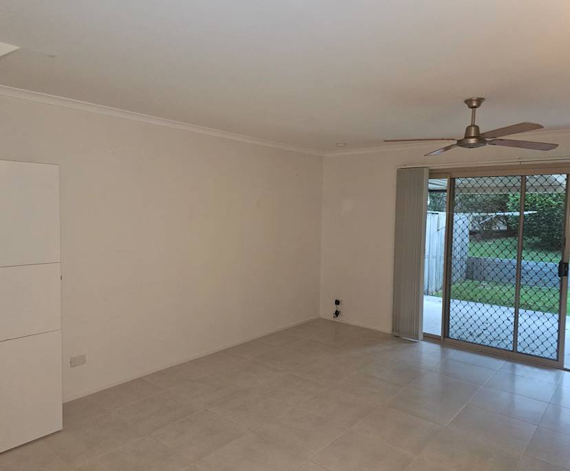 $400, Flatshare, 2 bathrooms, Runaway Bay QLD 4216