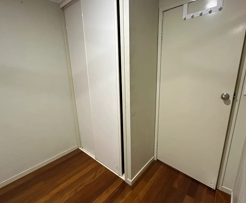 $290, Share-house, 3 bathrooms, Hollywell QLD 4216