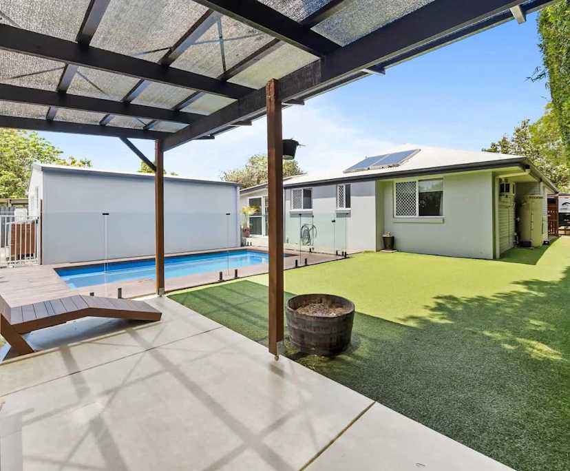 $300, Share-house, 4 bathrooms, Pacific Paradise QLD 4564