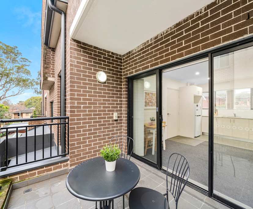 $550, 1-bed, 1 bathroom, Wiley Park NSW 2195