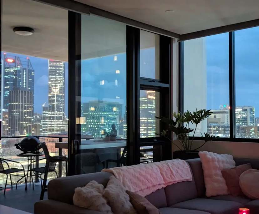 Furnished room in a flatshare